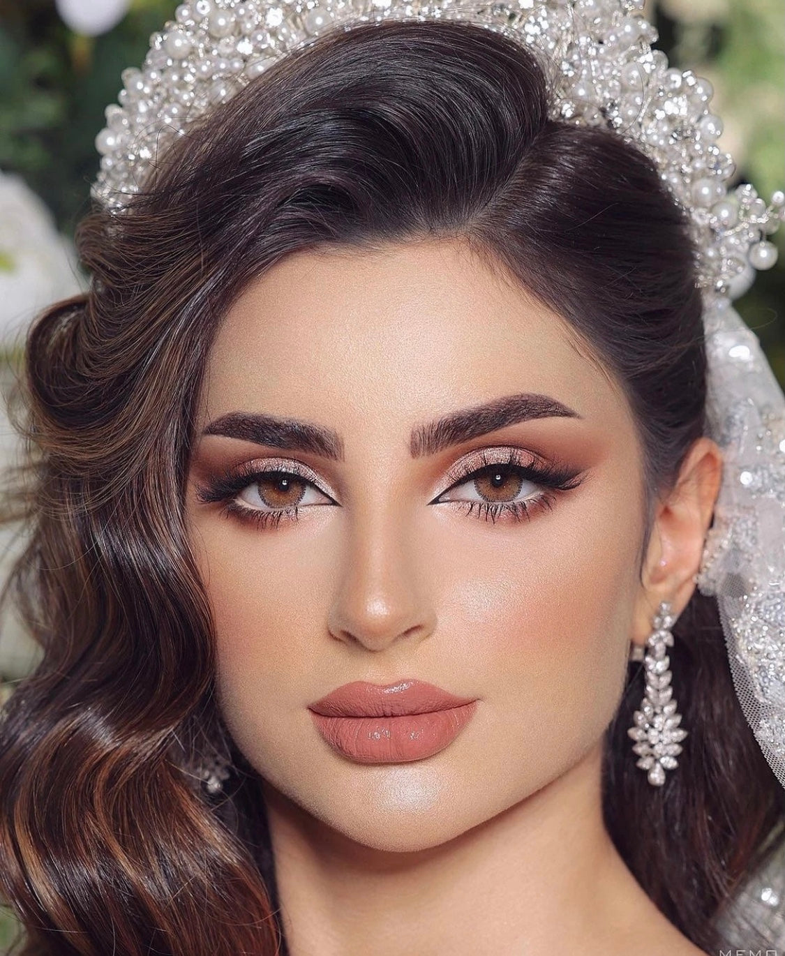 لومينوس - لاتين براون