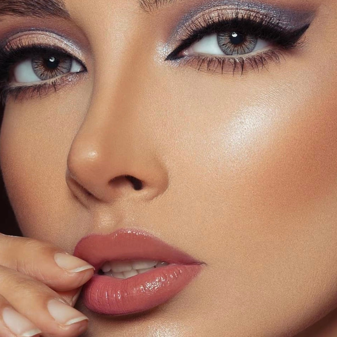 Amara Smoke Gray @ امارا - سموكي قري