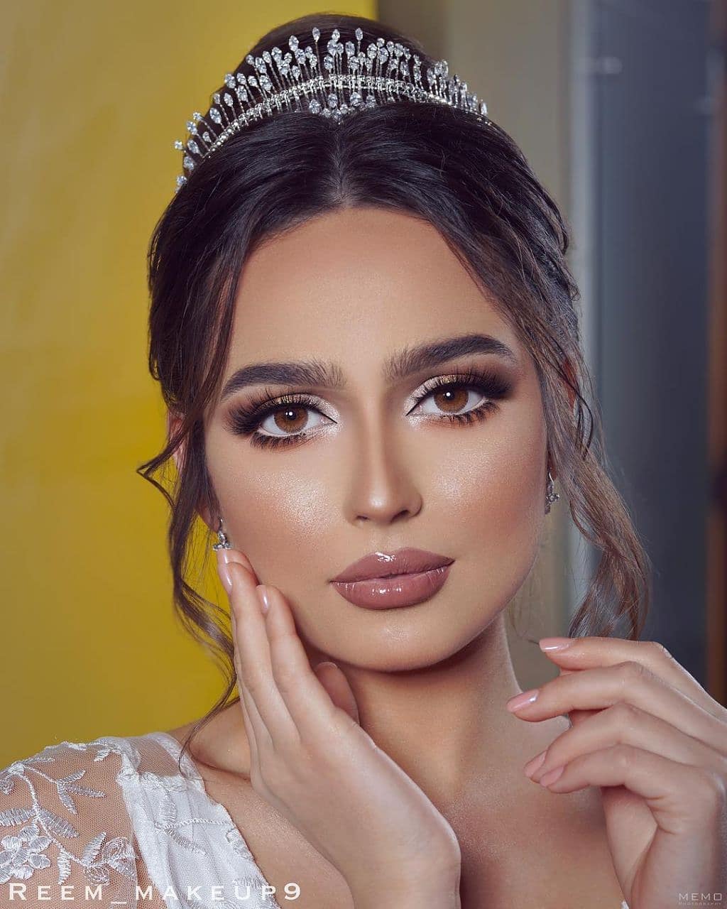 لومينوس - لاتين براون
